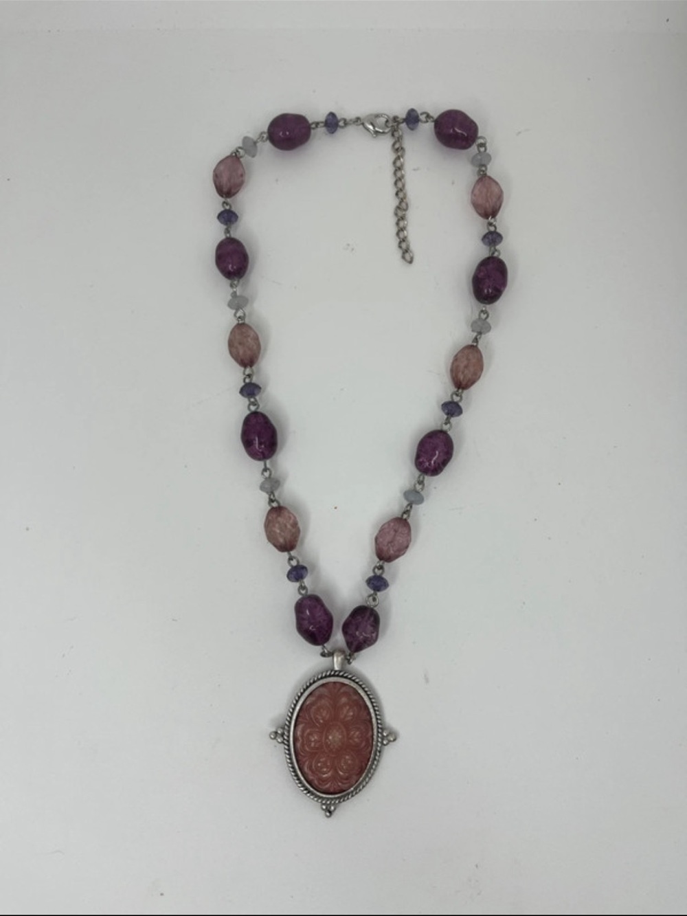Authentic J.Crew Vintage Purple Pink Beaded Pendant Necklace Carved Oval Accent
